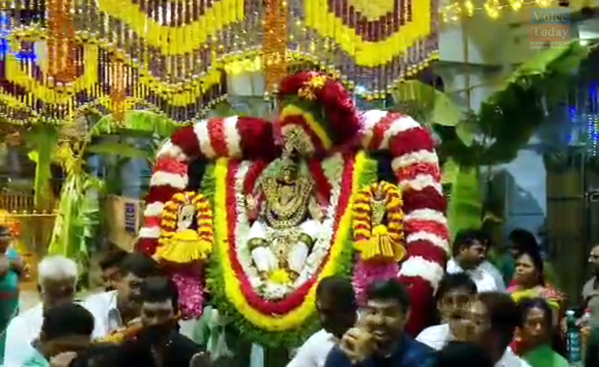 Kanipakam Varasiddhi Ganesha on Yali vehicle
