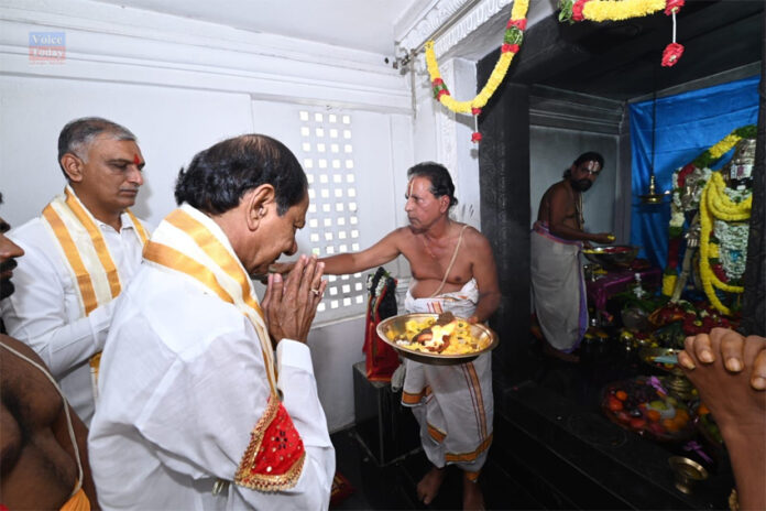 CM KCR visited Konaipalli Venkateswara Swami