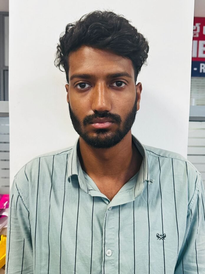 Accused of making girls' photos nude arrested