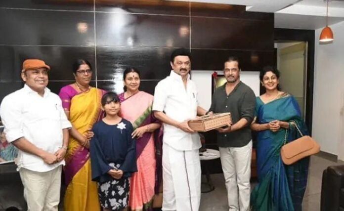 Action king hero Arjun who gave invitation magazine to Chief Minister Stalin