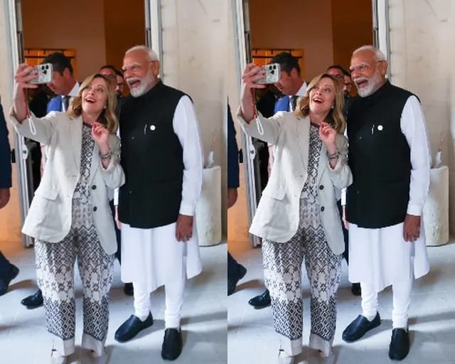 Modi - Melony selfie photo viral..!