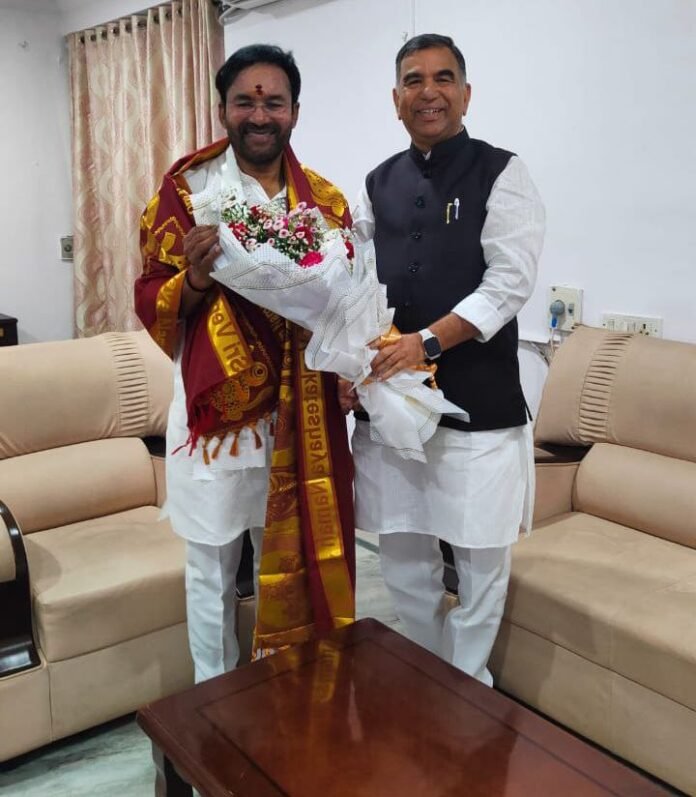 State Government Advisers Harkara Venugopal Rao met Kishan Reddy