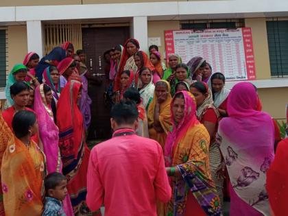 Women's locked the Panchayat