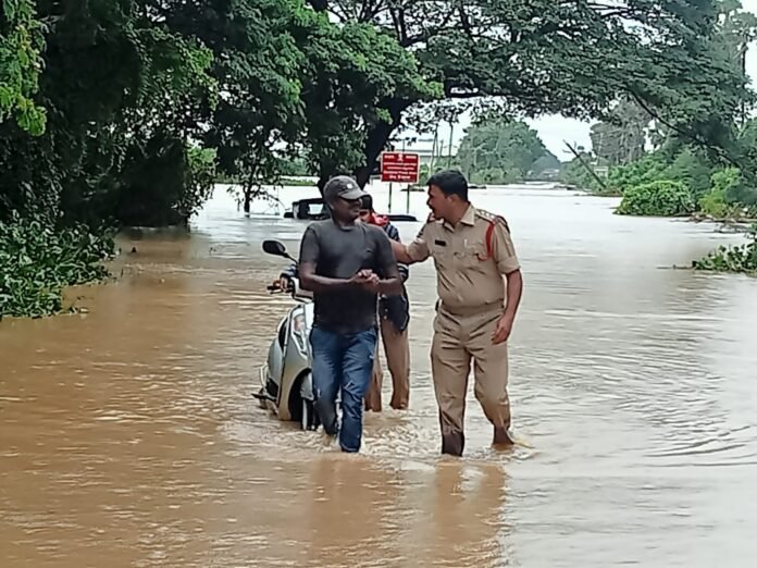 Gannavaram CI who saved the youth