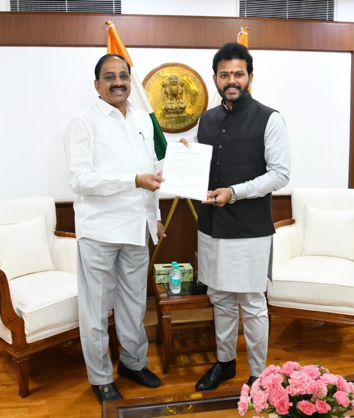 Union Minister Rammohan met with Minister Thummala