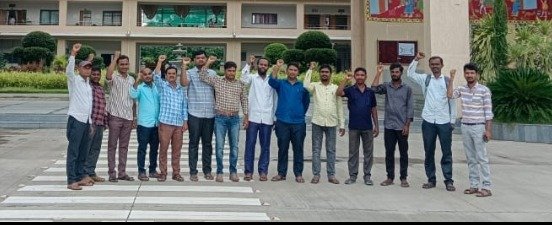 Social welfare gurukula staff strike to continue in their duties Social welfare gurukula staff strike to continue in their duties