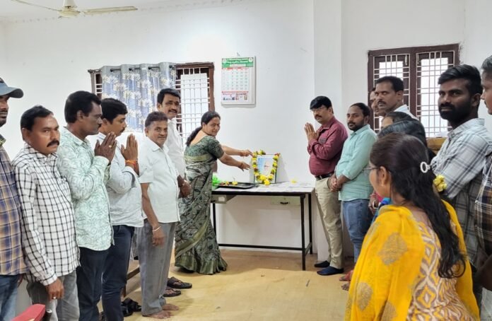Prajakavi Kaloji's birth anniversary was celebrated in the municipal office