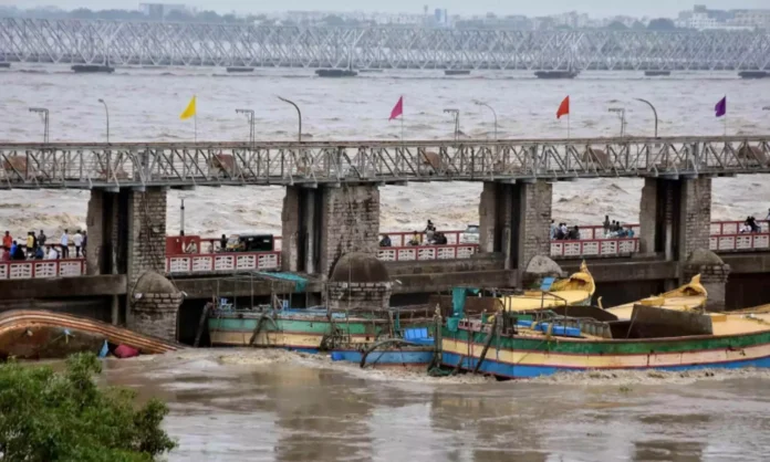 Another planning for removal of boats