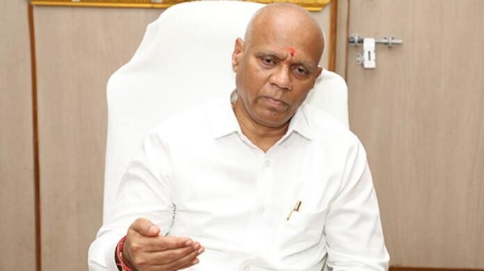 Dharma Reddy is tightening the trap
