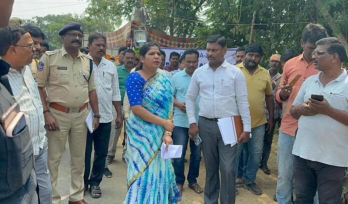 District Collector inspected the Kothagudem bus stand suddenly
