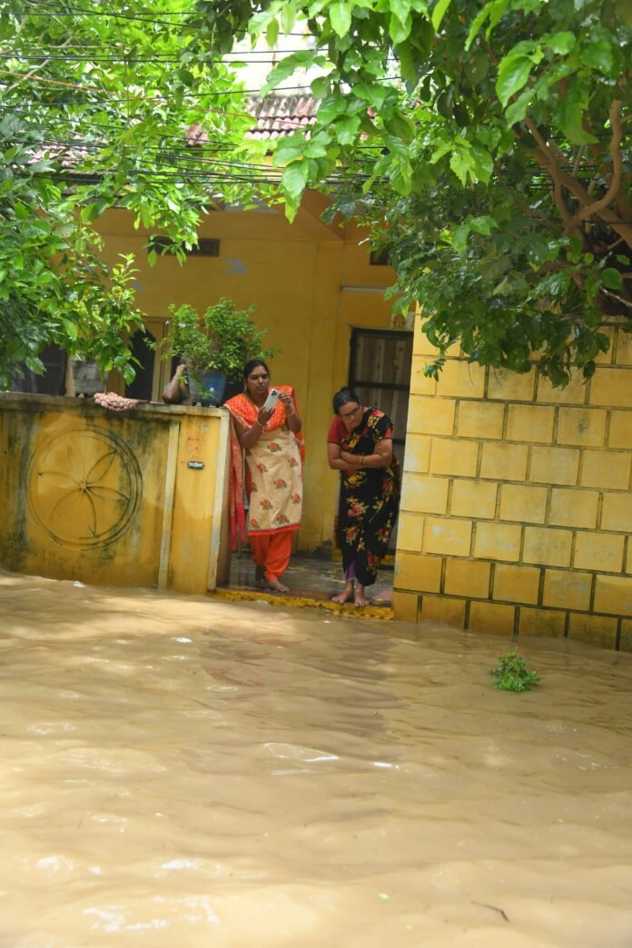 Khammam, Mahbubabad in water blockade