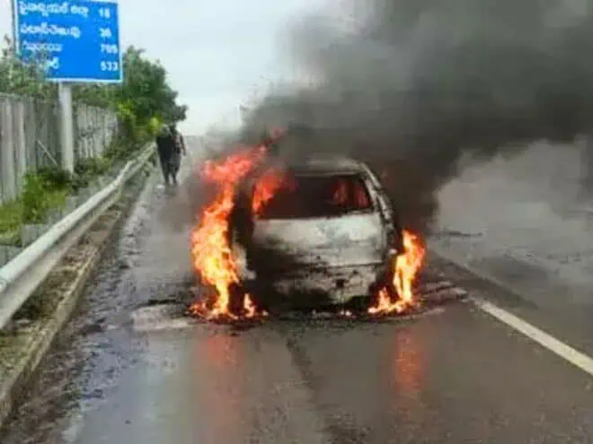 Fatal road accident on Ghat road, two burnt alive Fatal road accident on Ghat road, two burnt alive