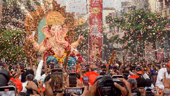 Glorious procession of Lord Ganesha Glorious procession of Lord Ganesha