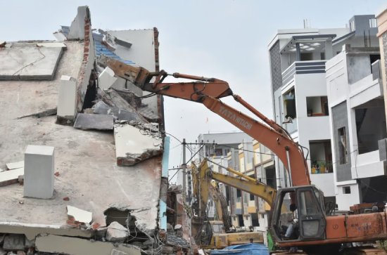 Hydra demolitions in Kukatpally