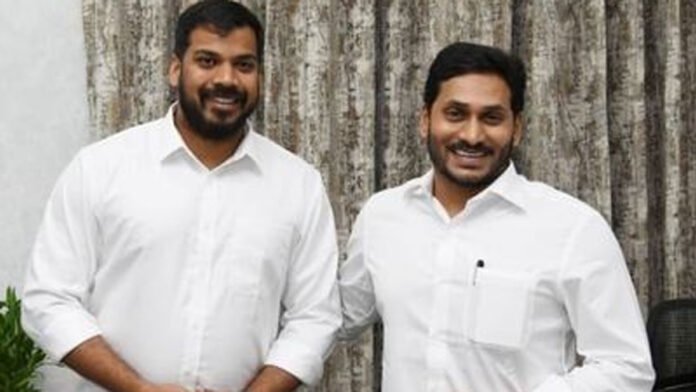 Jagan master stroke for Anil..