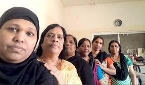 Liberation of two women from the Gulf
