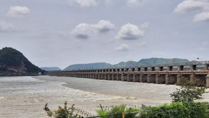 Flooding of Krishna river Flooding of Krishna river