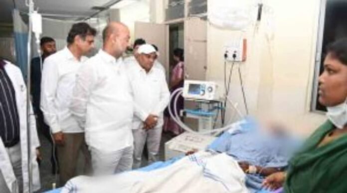 Union Minister visits tribal woman undergoing treatment