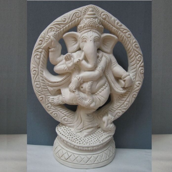 Plaster of Paris statues seen everywhere Plaster of Paris statues seen everywhere