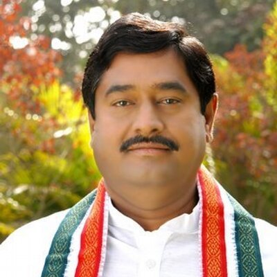 Dharmana is looking sideways Dharmana is looking sideways