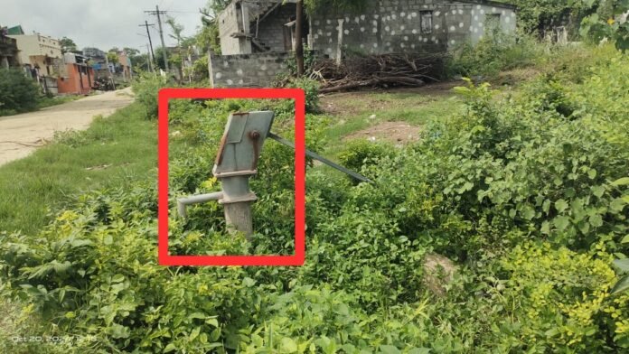 Repair the hand pumps Maha Prabho !!