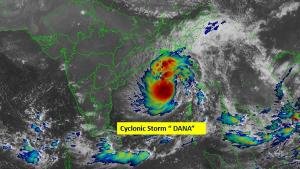 Cyclone Dana is threatening the states of AP, Tamil Nadu, Odisha and West Bengal Cyclone Dana is threatening the states of AP, Tamil Nadu, Odisha and West Bengal