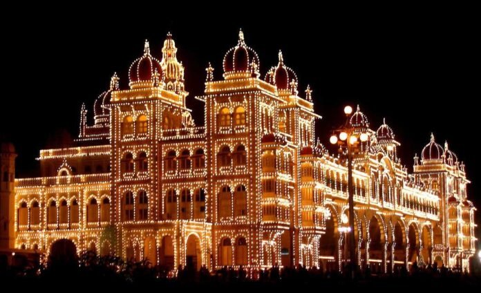 Dasara glory to Mysore