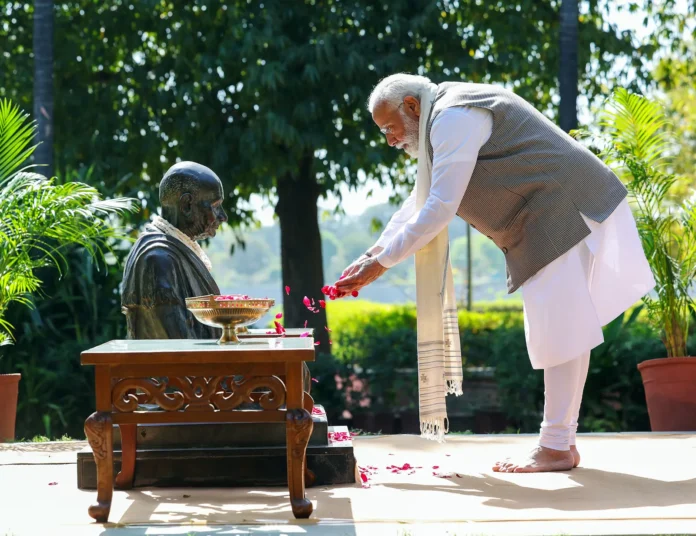 Gandhi's thought and Modi's determination should be carried forward