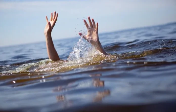 Two students drowned in the canal