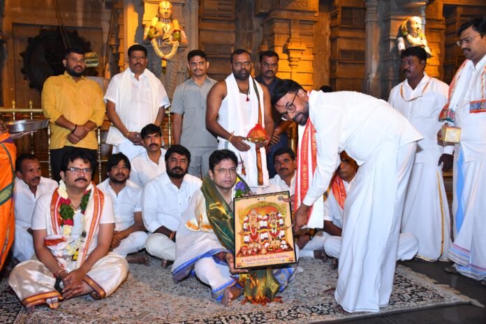 Minister Sridhar Babu visited Lakshmi Narasimhaswamy