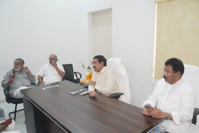 Minister Narayana came to Kakinada for first time as district in-charge minister Minister Narayana came to Kakinada for first time as district in-charge minister