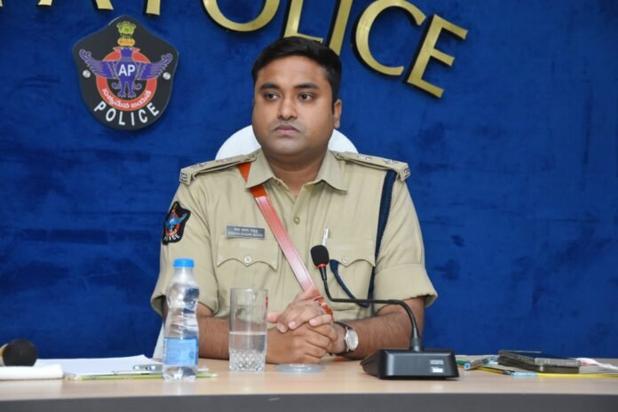 We should work together to maintain law and order We should work together to maintain law and order