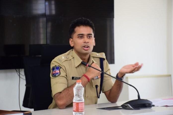 Duties should be performed with dedication in the police department Duties should be performed with dedication in the police department