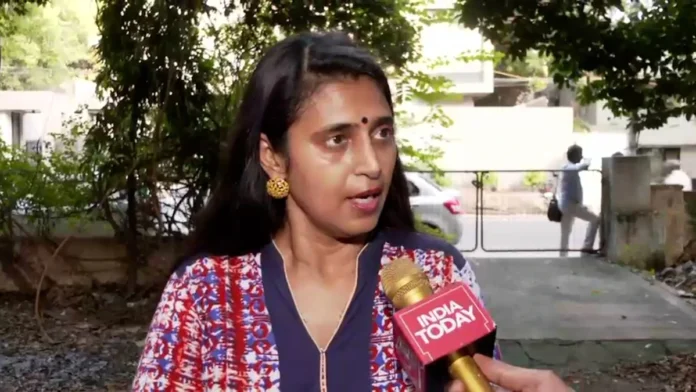 Actress Kasturi enters Telugu politics...