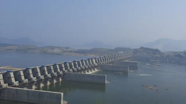 Construction of Polavaram project at height of 72 meters..don't believe fake words