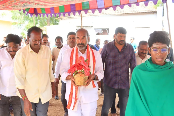 Five lakh ex gratia to the families of Tadiparru incident victims Five lakh ex gratia to the families of Tadiparru incident victims