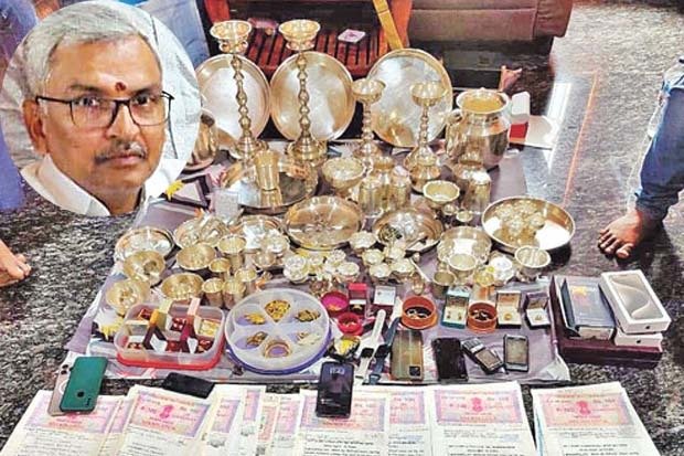 Former Deputy CM Dharmana PA Murali arrested