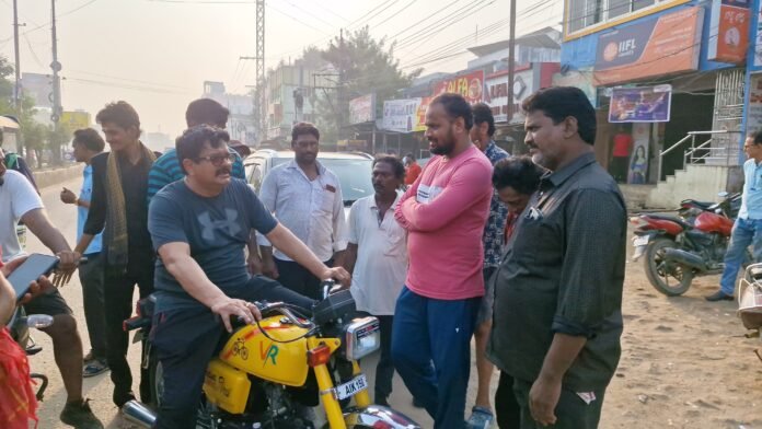 Day 7 Morning tour of Gudivada MLA Venigandla Ramu Day 7 Morning tour of Gudivada MLA Venigandla Ramu