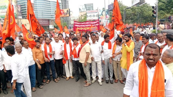 Hindu United Forum stands up for the Hindus of Bangladesh... Hindu United Forum stands up for the Hindus of Bangladesh...