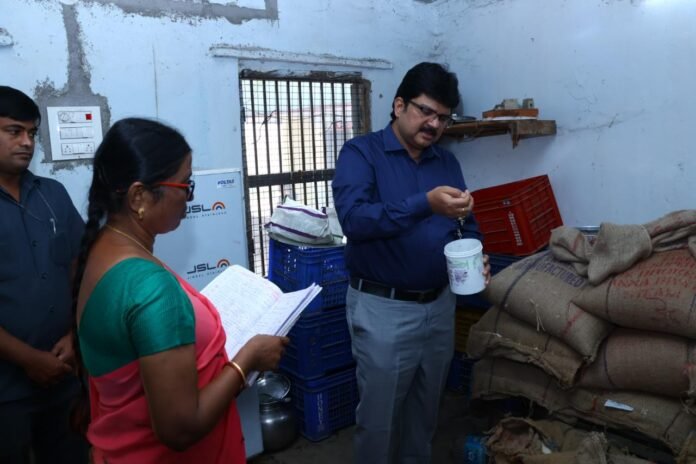 Collector of Raigiri School inspected Collector of Raigiri School inspected