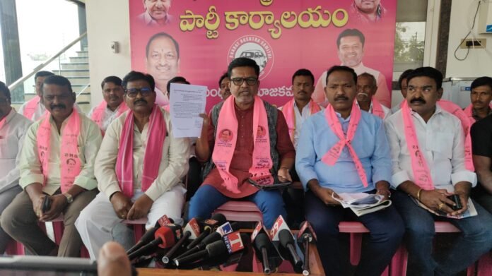 A cheating case should be filed against the cheating minister
