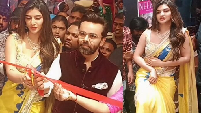 Actress Srileela Sandadi is buzzing in Kakinada Actress Srileela Sandadi is buzzing in Kakinada