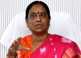 Once again Konda Surekha's sensational comments..