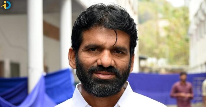 Huge rally from VRC centers to Collectorate office Huge rally from VRC centers to Collectorate office