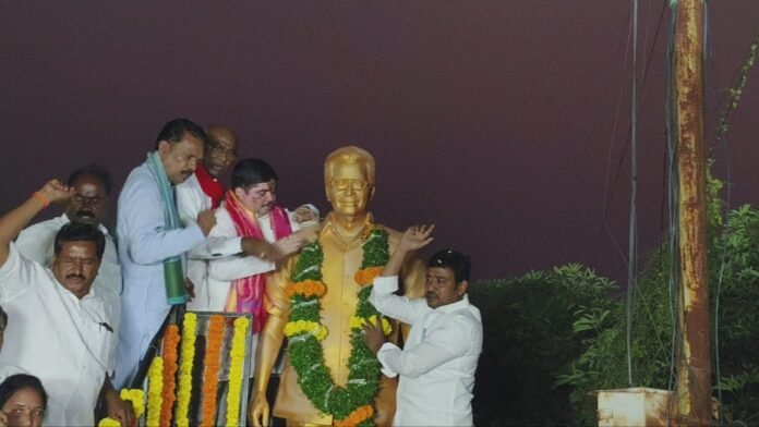 Ex-MLA Bomma Venkanna statue unveiling in Husnabad