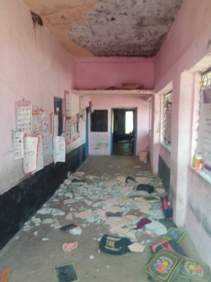 Anganwadi building collapsed and injured children