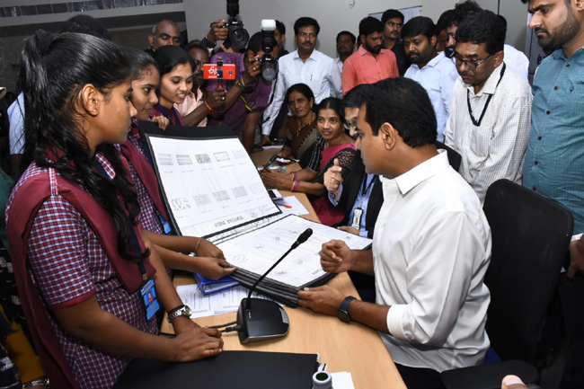 44 Job opportunities through skills