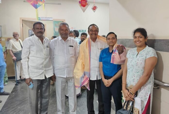 MLA Chadalavada met TDP leaders