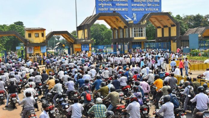 Steel Plant Employees on VRS trail