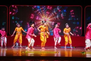 The 14th anniversary celebrations of the Sankshatri Group of Schools was held in grand style as a sculpture platform.